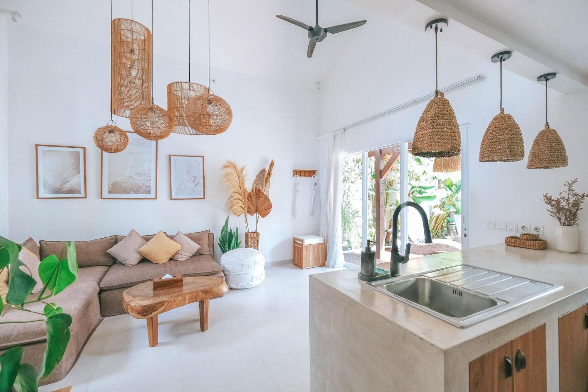 Sun & Moon Villa Canggu  Exterior photo