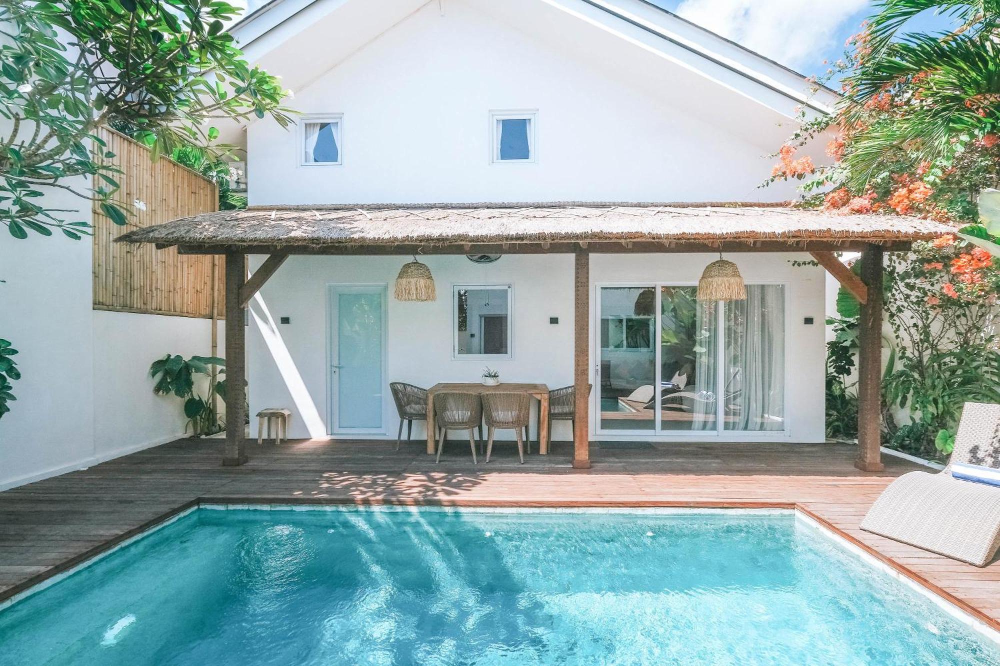 Sun & Moon Villa Canggu  Exterior photo