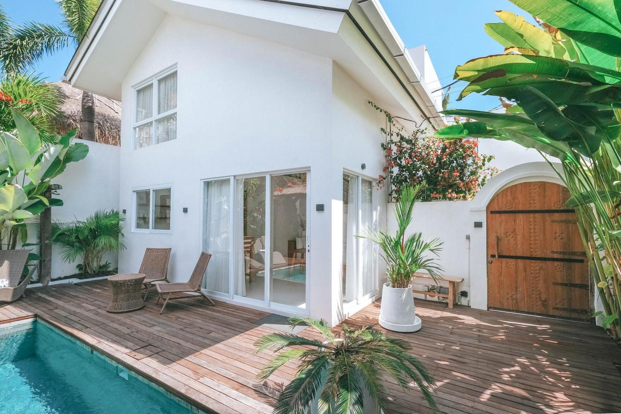 Sun & Moon Villa Canggu  Exterior photo